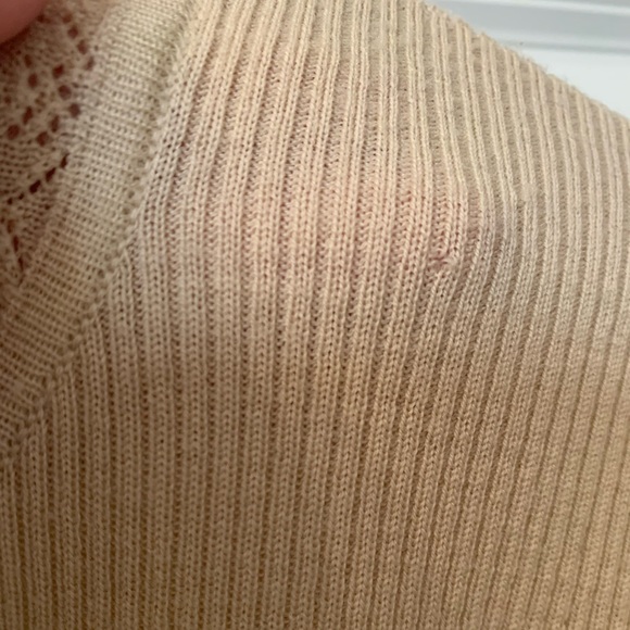 Elie Tahari 100% Merino Wool Short Sleeve Button Down Sweater - Picture 7 of 7